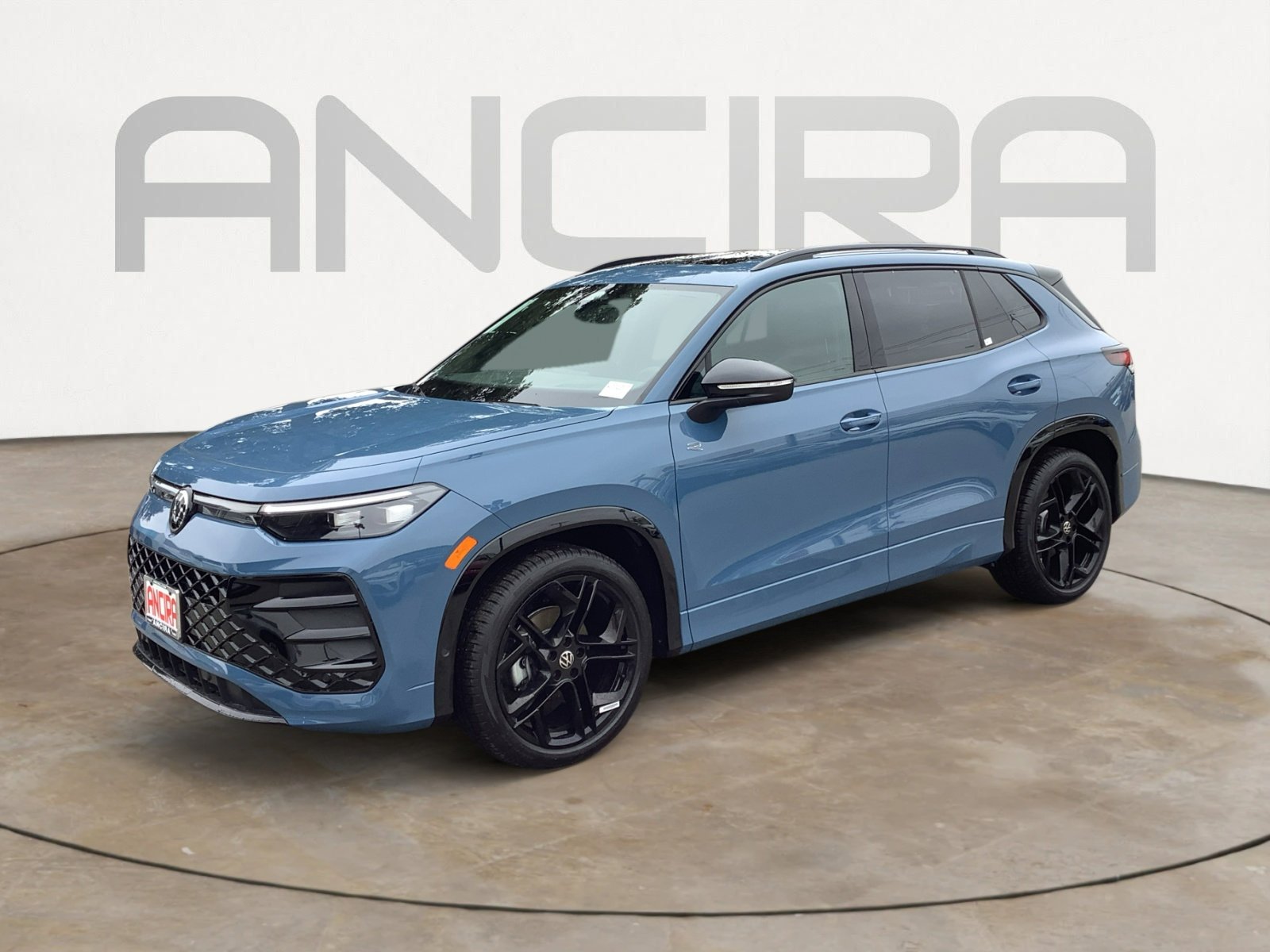2026 Volkswagen Tiguan SE R-LINE BLACK - Photo 4