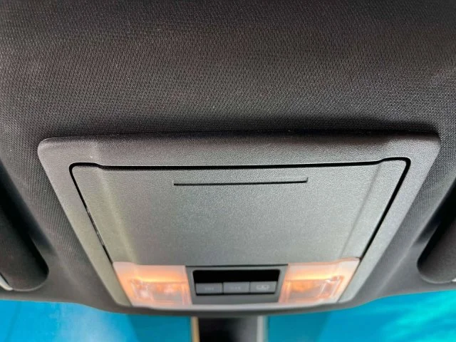 Used 2016 White Ford Limited image 35