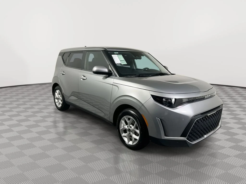 Used 2025 Kia Soul LX with VIN KNDJ23AU6S7932165 for sale in Riviera Beach, FL