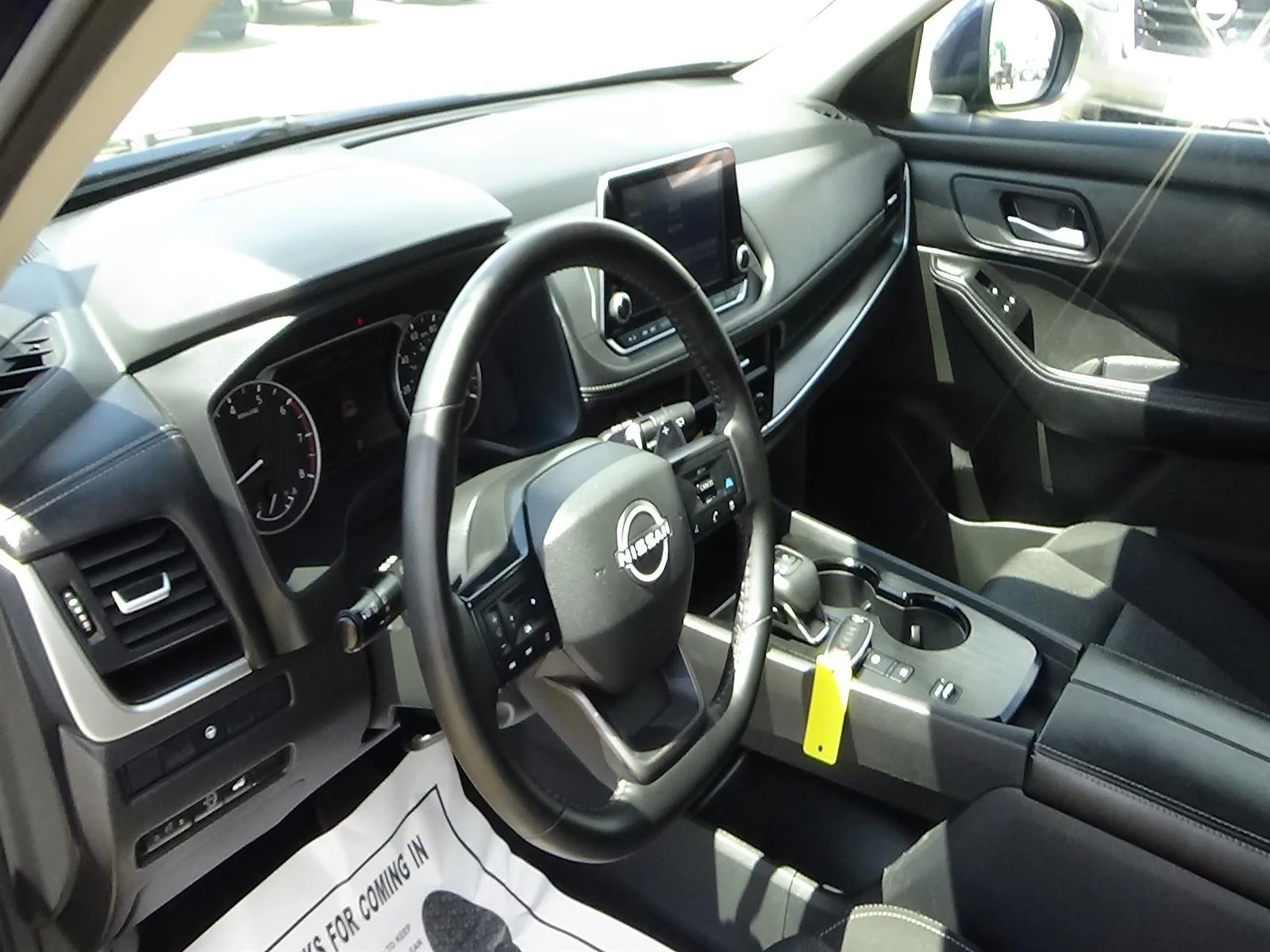 Used 2025 Deep Ocean Blue Pearl (rcj) Nissan SV image 15