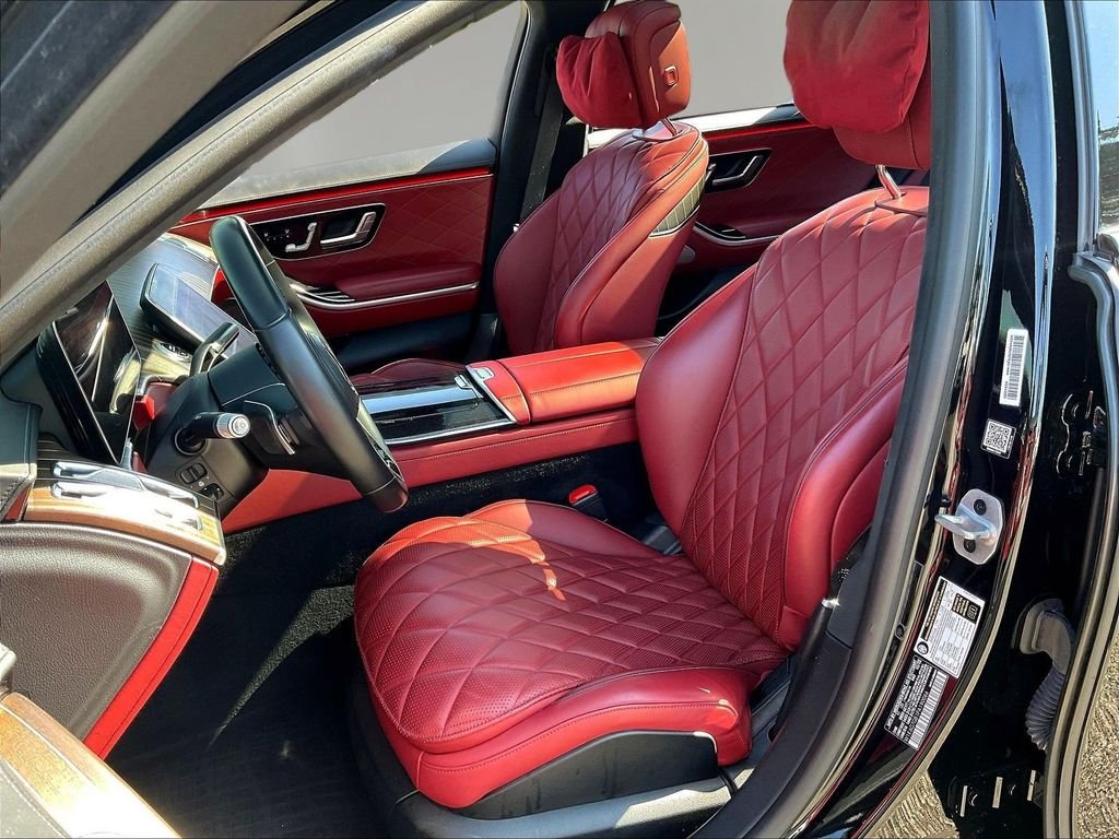 Certified Used 2023 Black Mercedes-Benz S 580 image 23
