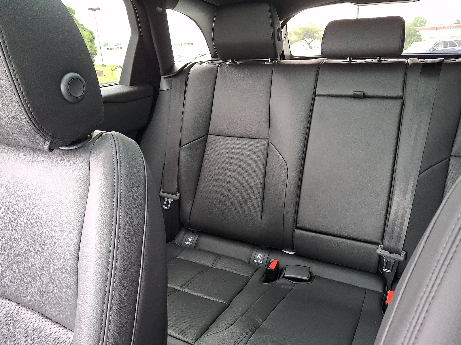 New 2026 Santorini Black Metallic - 1AG Land Rover S image 5