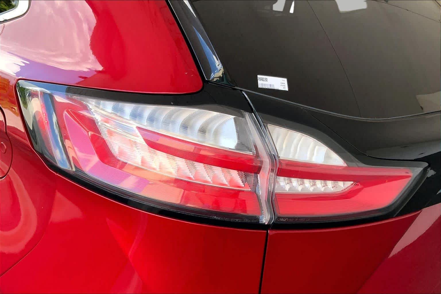 Used 2024 Rapid Red Metallic Tinted Clearcoat Ford SEL image 29