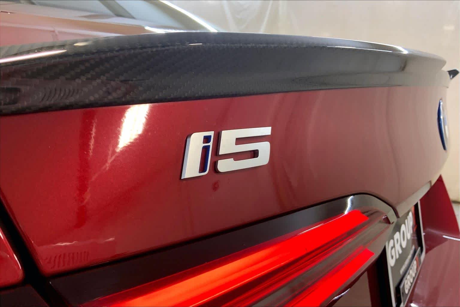 Used 2024 Vegas Red Metallic BMW M60 image 29