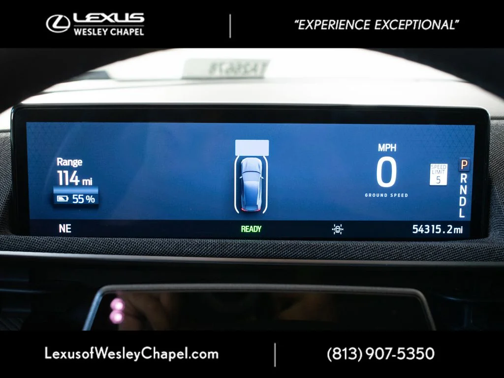 Used 2022 Red Ford Premium image 29