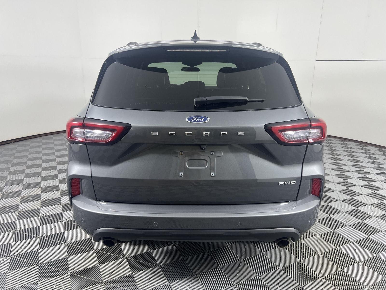 Used 2023 Carbonized Gray Ford ST-Line image 9
