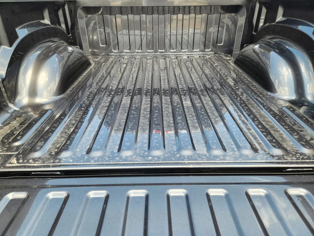 New 2026 Granite Crystal Metallic Clear-Coat Exterior Paint RAM Express image 23