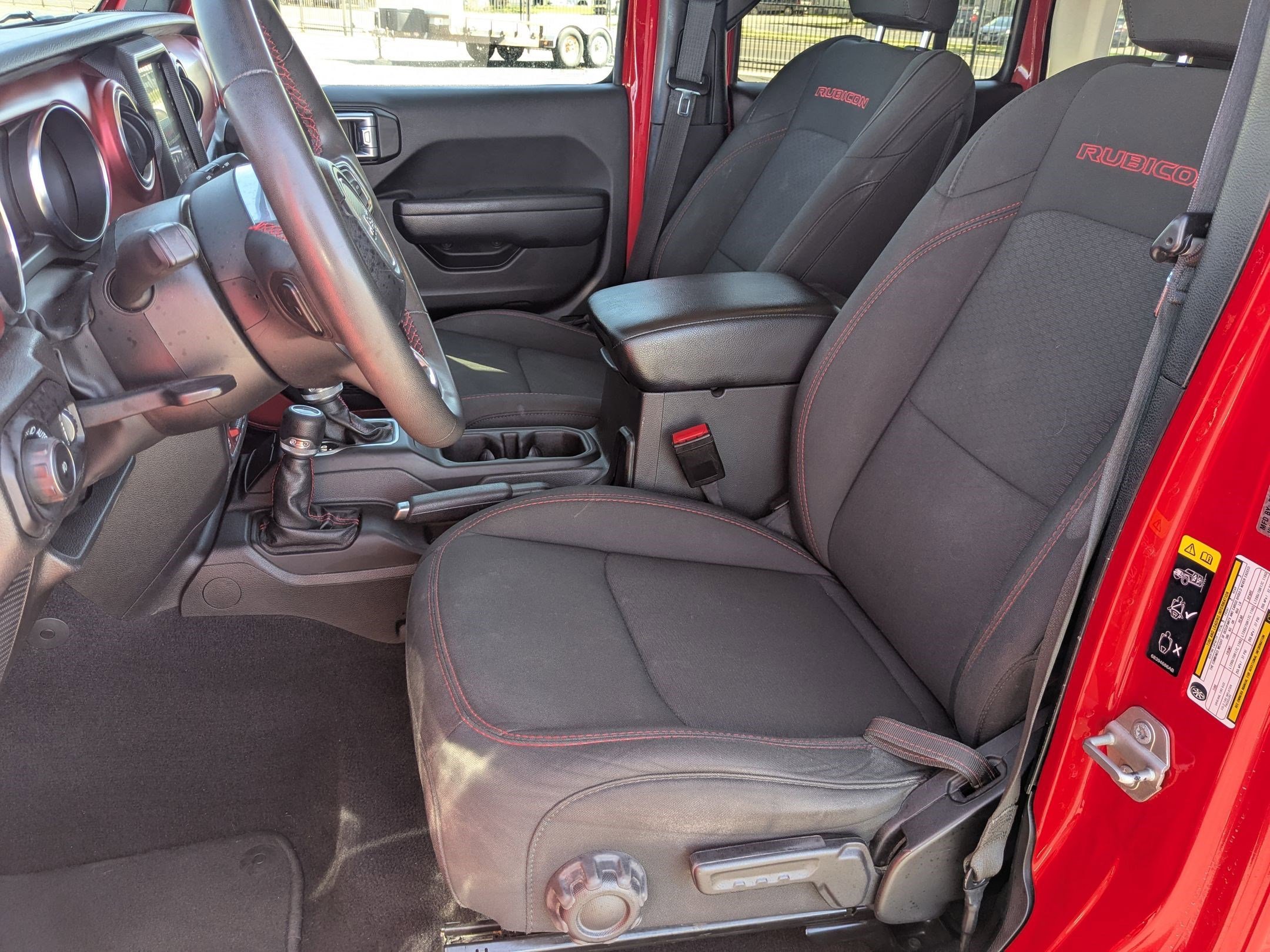 2023 Jeep Wrangler 4-Door Rubicon - Photo 28