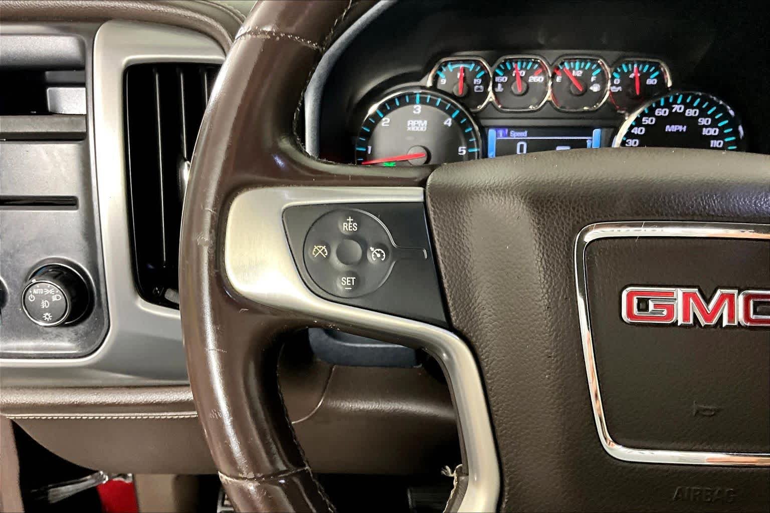 Used 2017 CRIMSON RED TINTCOAT GMC SLT image 22