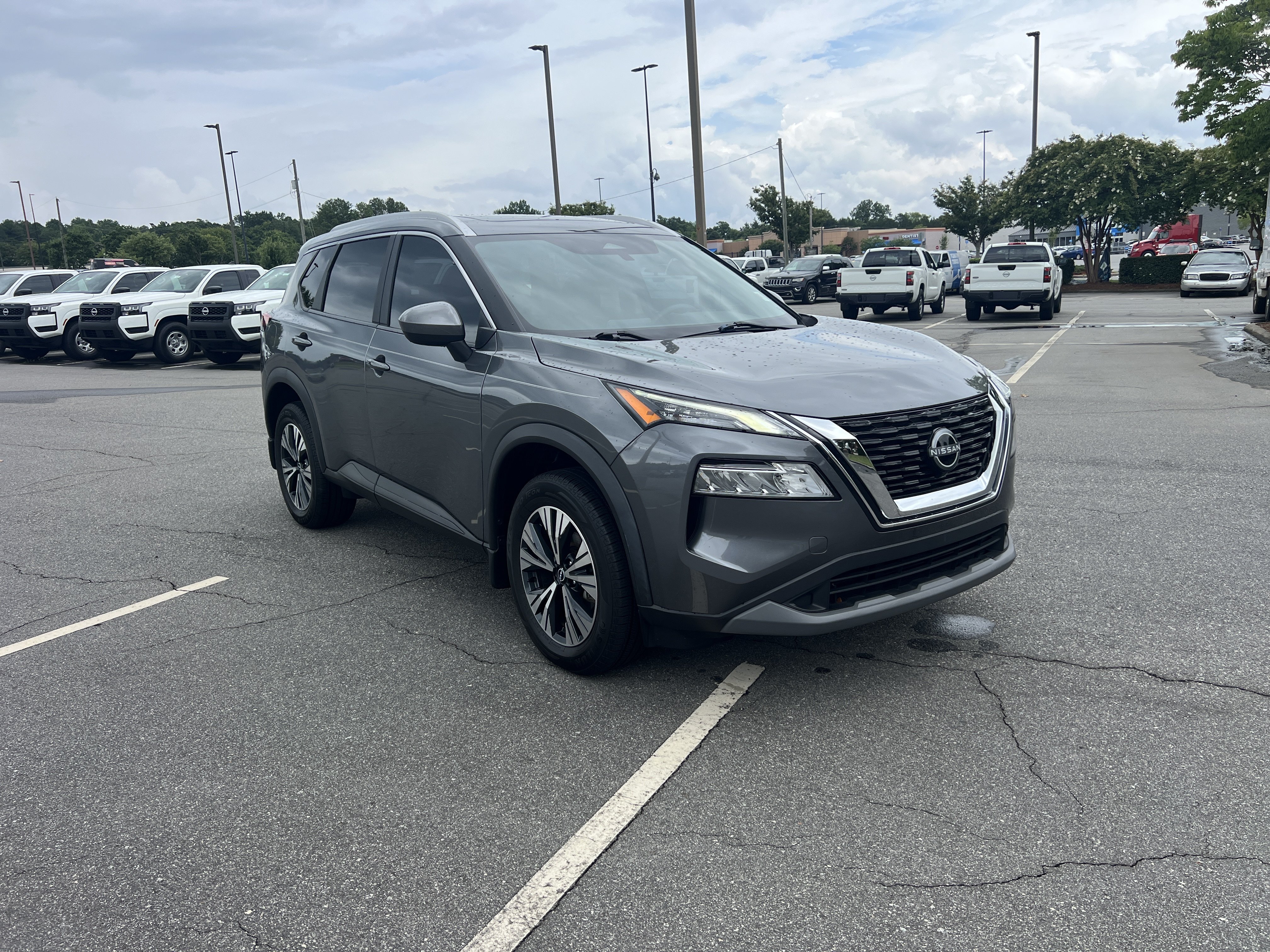 Used 2023 Gun Metallic Nissan SV image 3