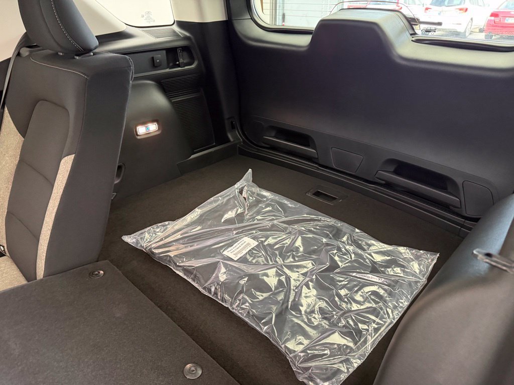New 2026 Shadow Black Ford Big Bend® image 65