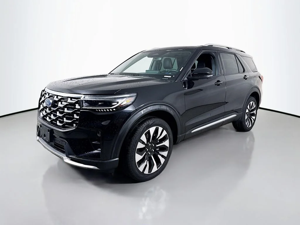 Certified Used 2025 Agate Black Metallic Ford Platinum image 8