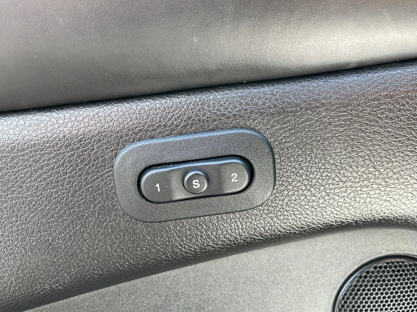 Used 2020 Bright White Clearcoat Jeep High Altitude image 13