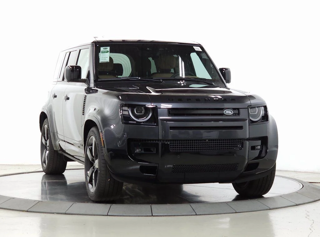 Certified Used 2026 Carpathian Grey Premium Metallic Land Rover V8 image 8