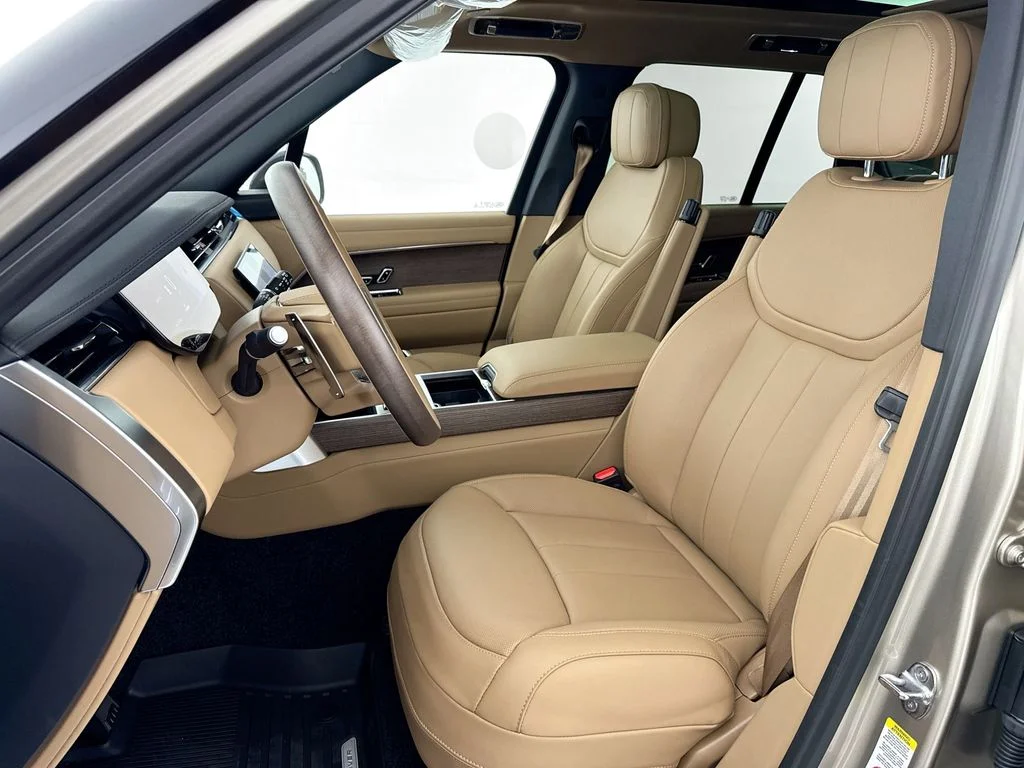 New 2026 Batumi Gold Land Rover SE image 21