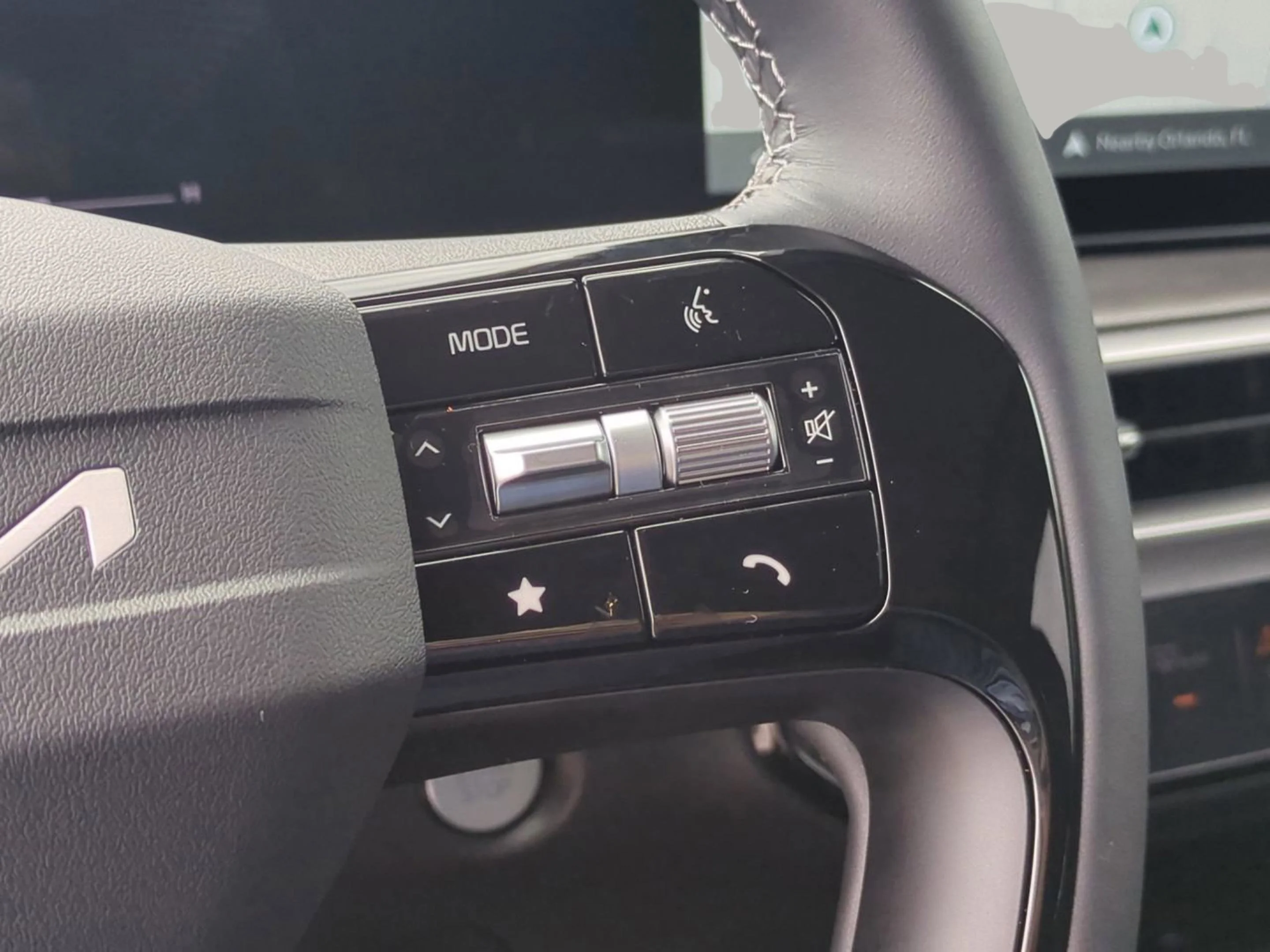 2026 Kia Sorento X-Line EX - Photo 32