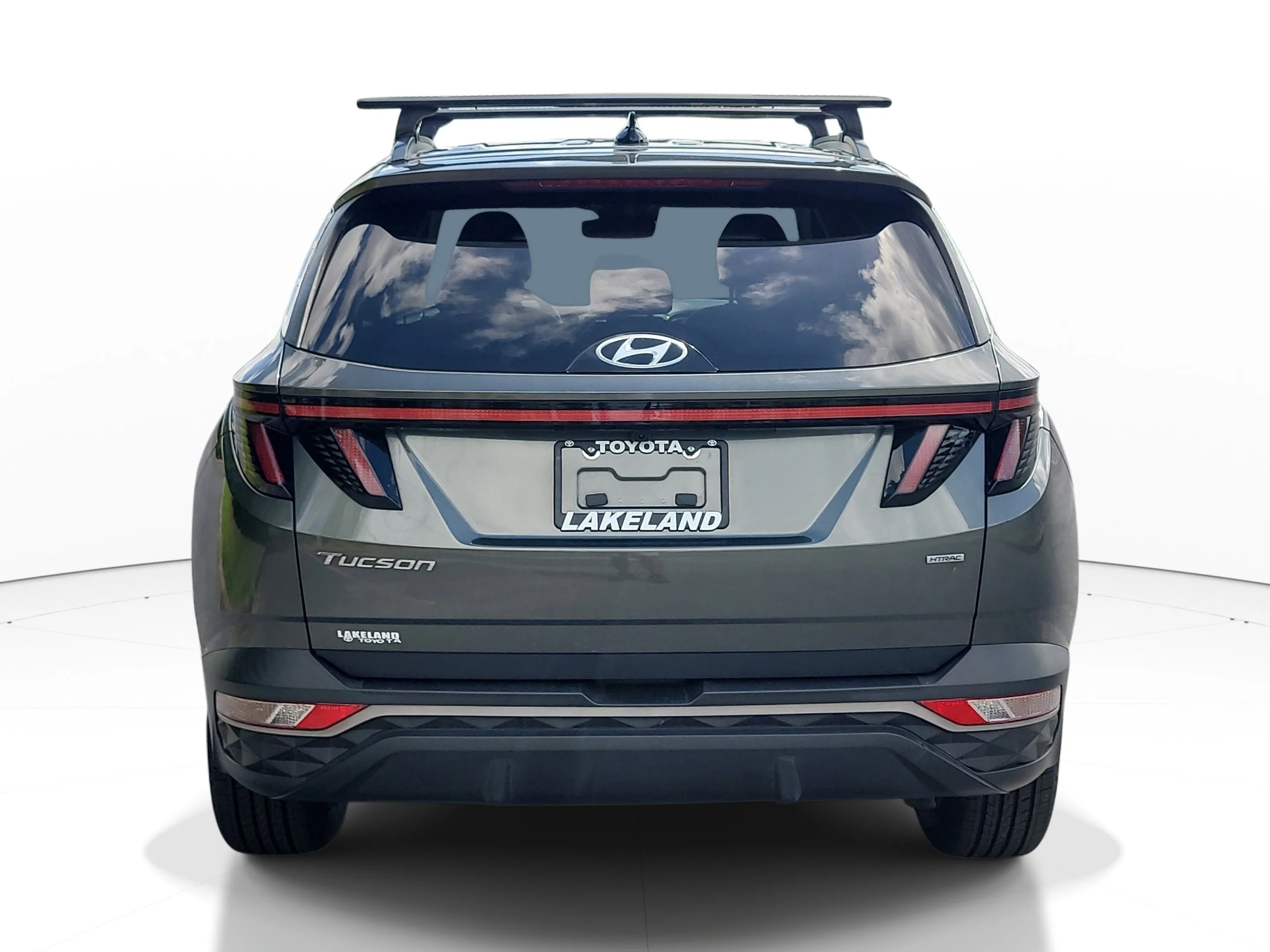 Used 2023 Amazon Gray Hyundai SEL image 5