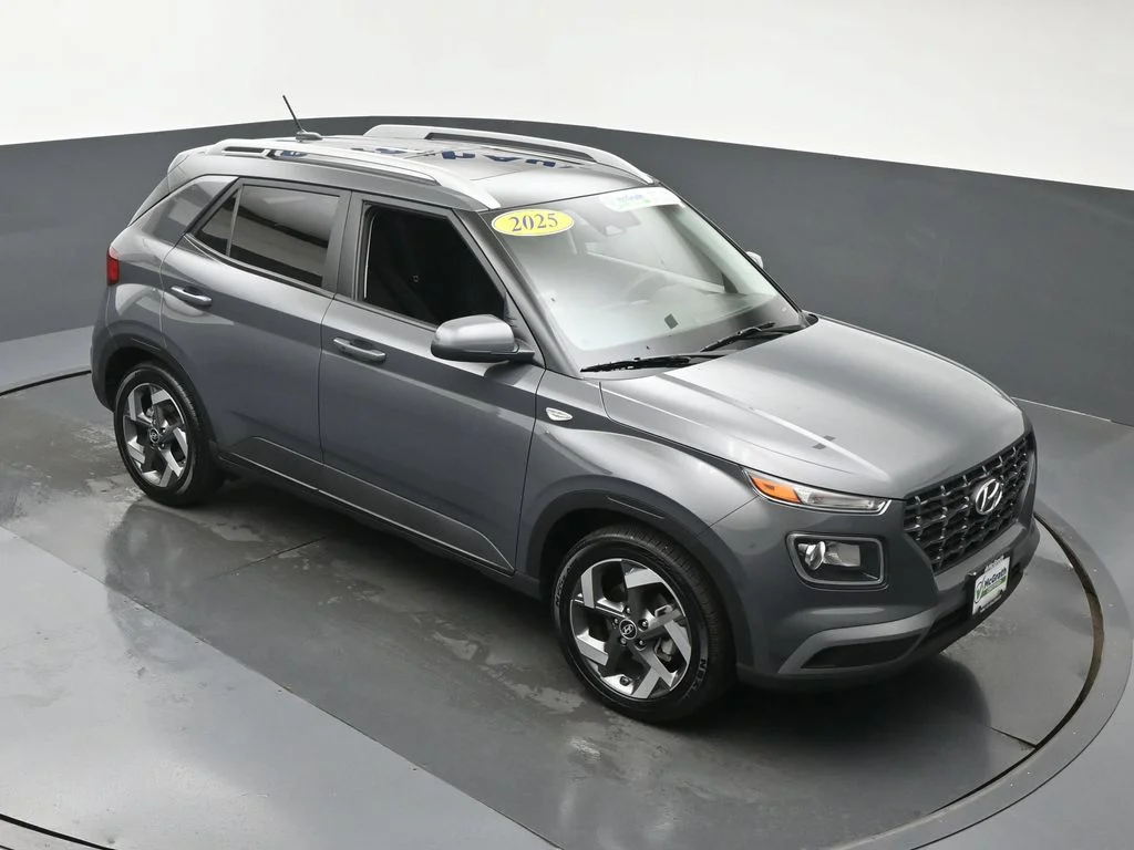 Certified Used 2025 Gray Hyundai SEL image 3