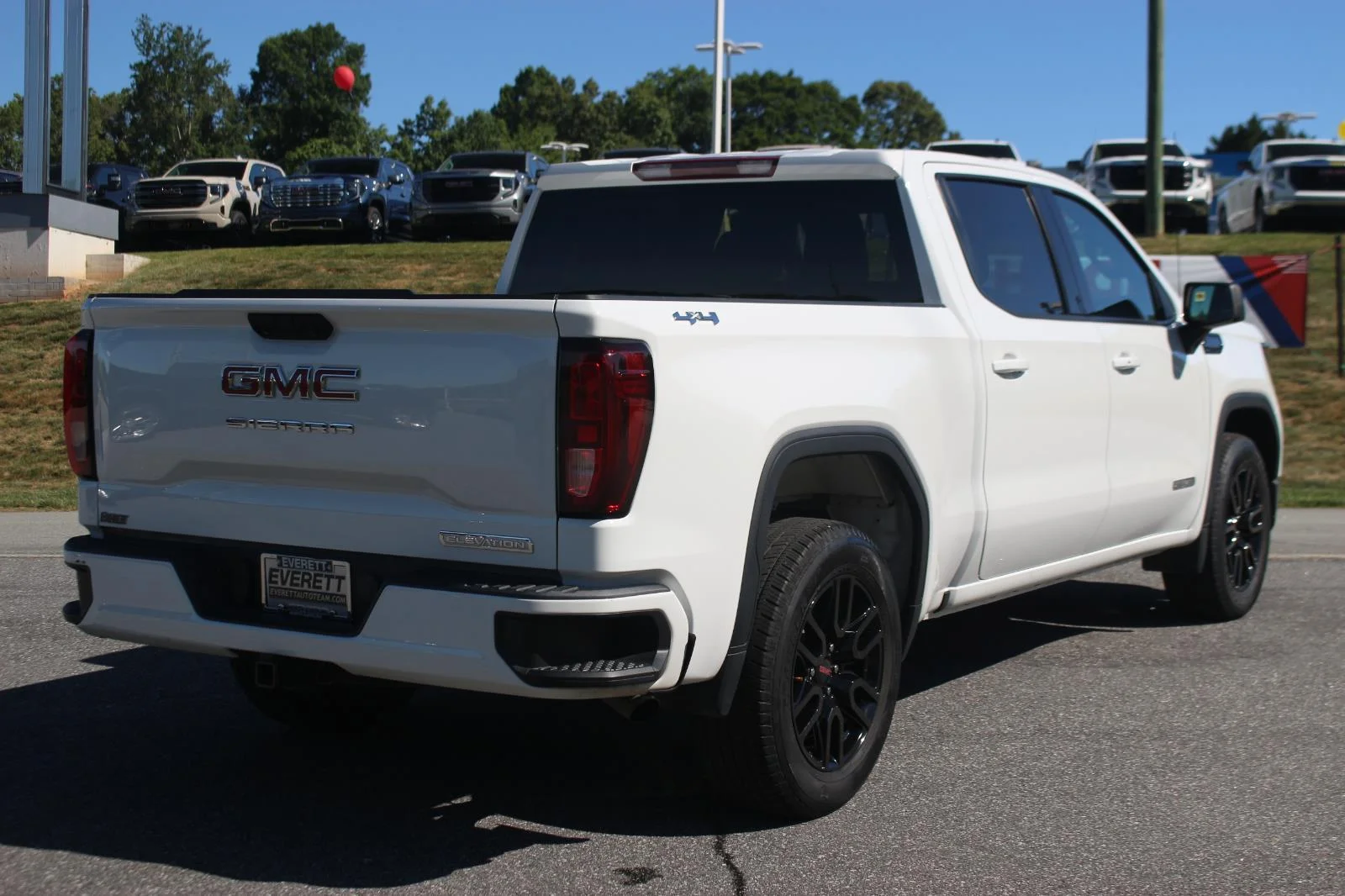 Used 2023 Summit White GMC Elevation image 7