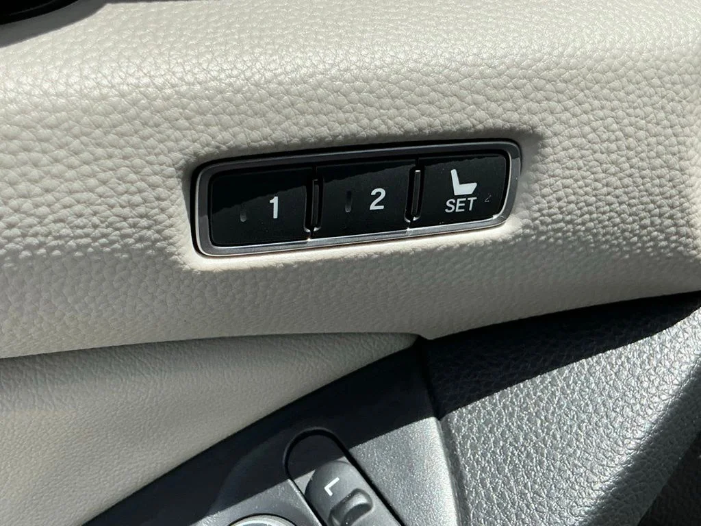 Used 2022  Honda Touring image 31
