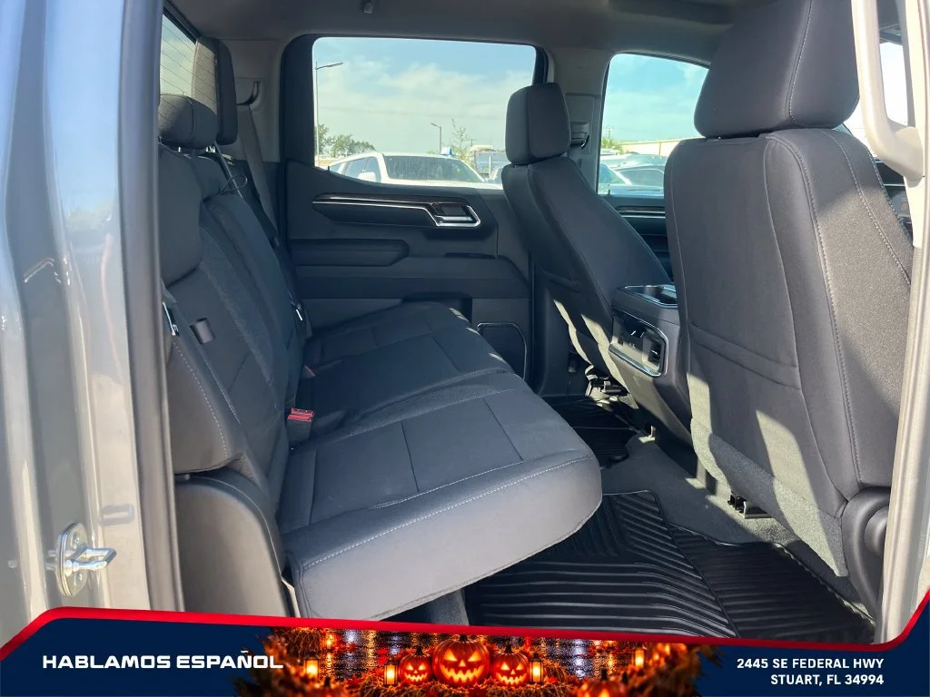 New 2026 Sterling Metallic GMC Elevation image 17