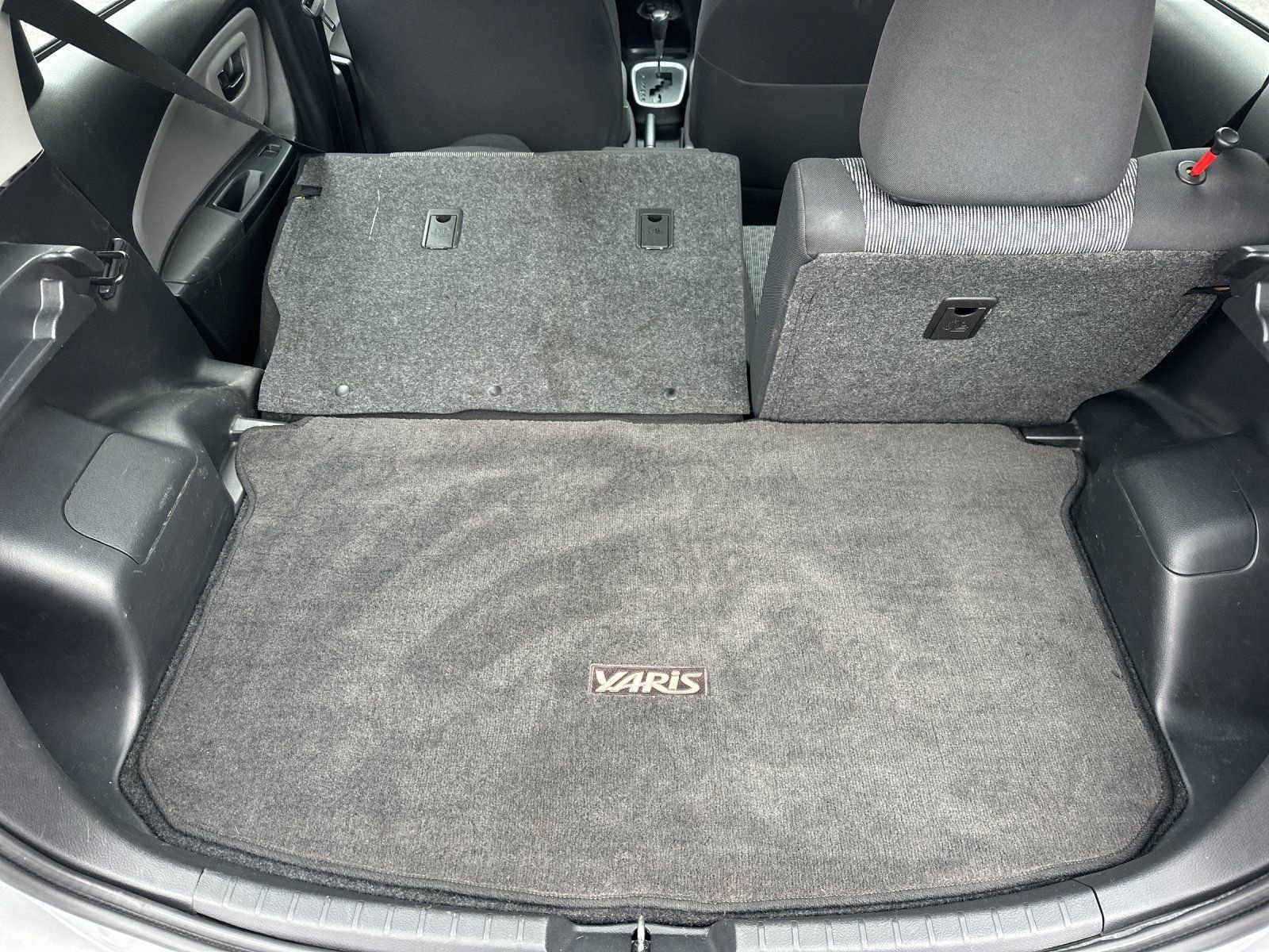 Used 2017 Silver Toyota L image 14