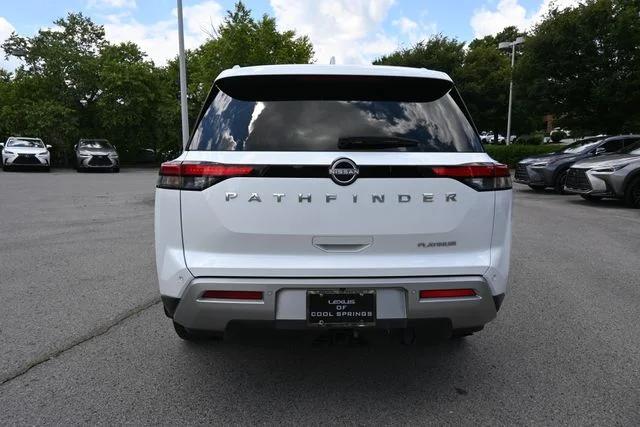 Used 2025 White Nissan Platinum image 4