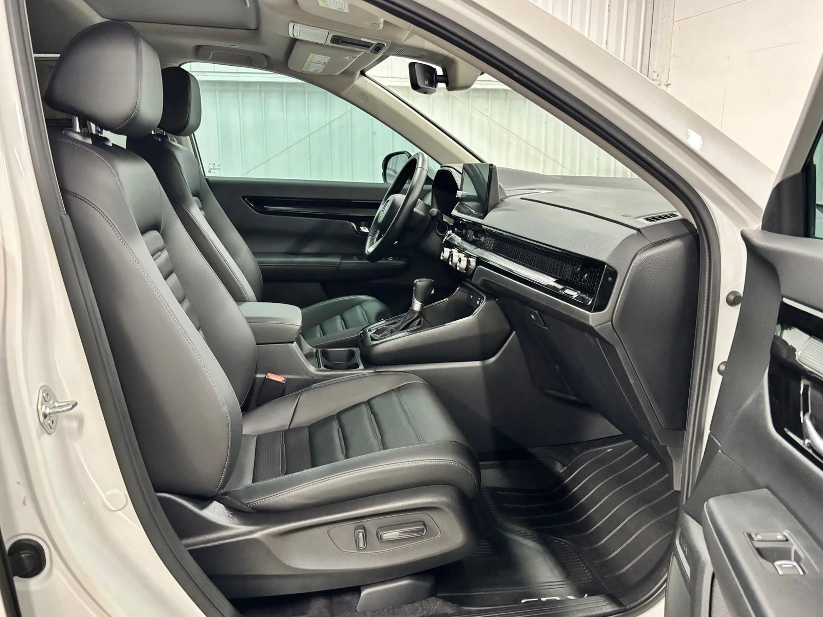Used 2025  Honda EX-L image 22