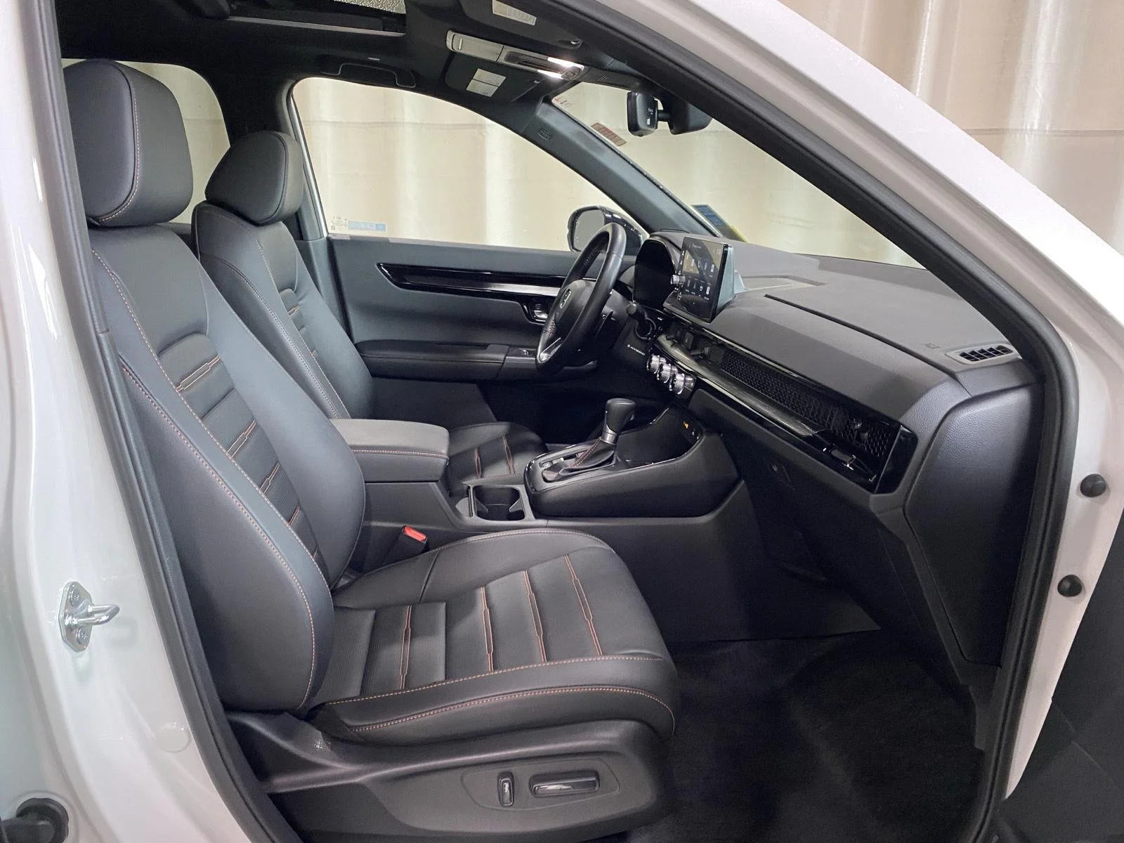 Used 2026 Platinum White Pearl Honda Sport Touring image 14