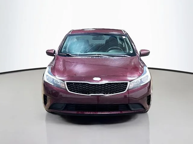 Used 2018  Kia LX image 2