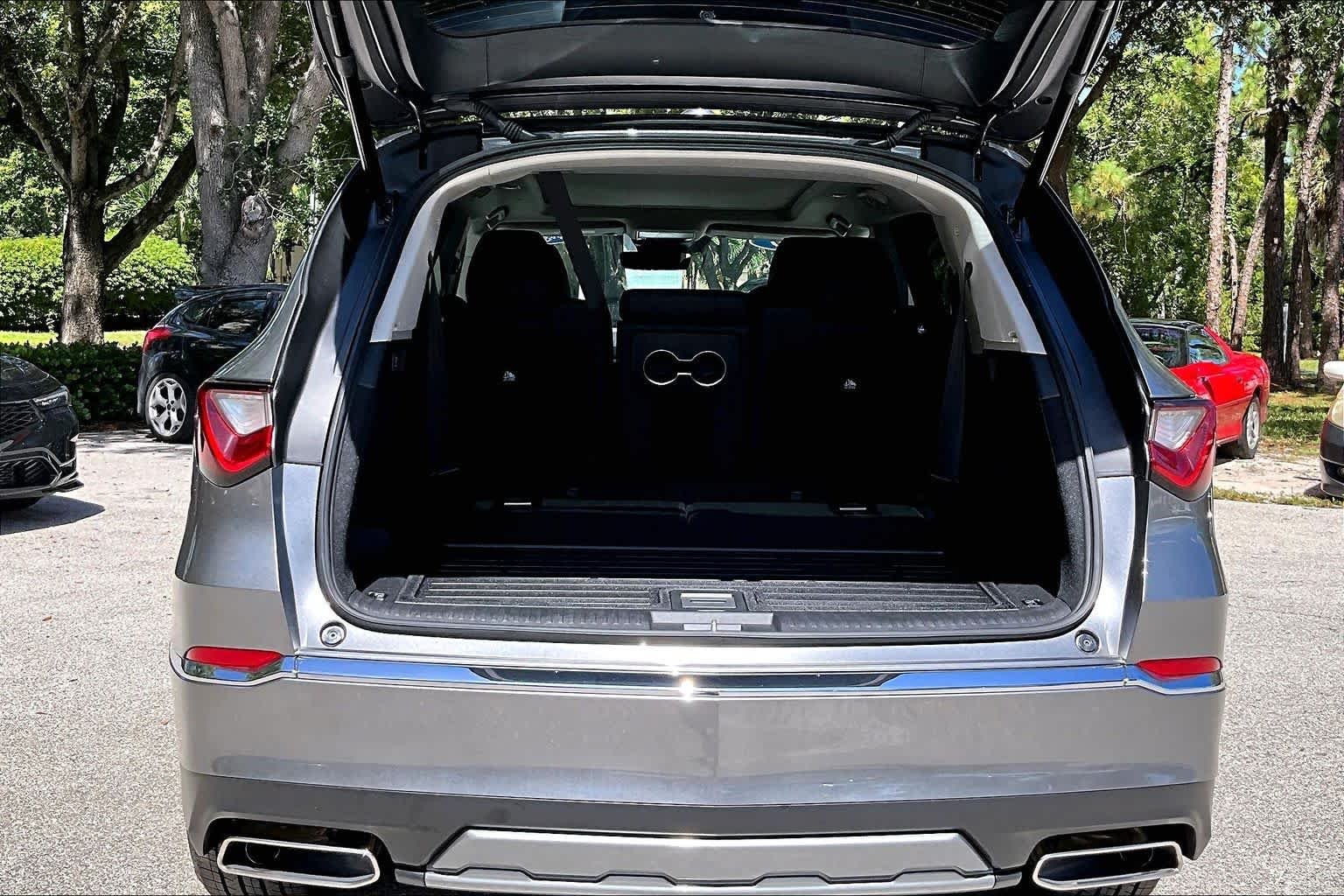Used 2026 Liquid Carbon Metallic Acura  image 32