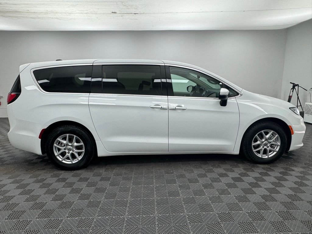 Used 2023 Bright White Clearcoat Chrysler Touring L image 6