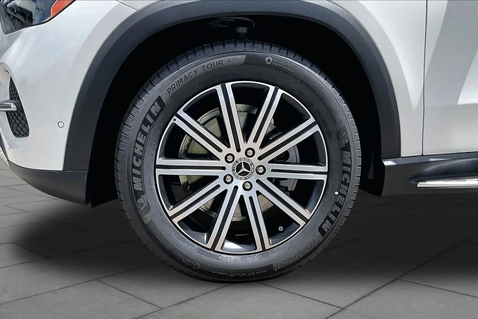 New 2026 Polar White Mercedes-Benz GLE 350 image 18