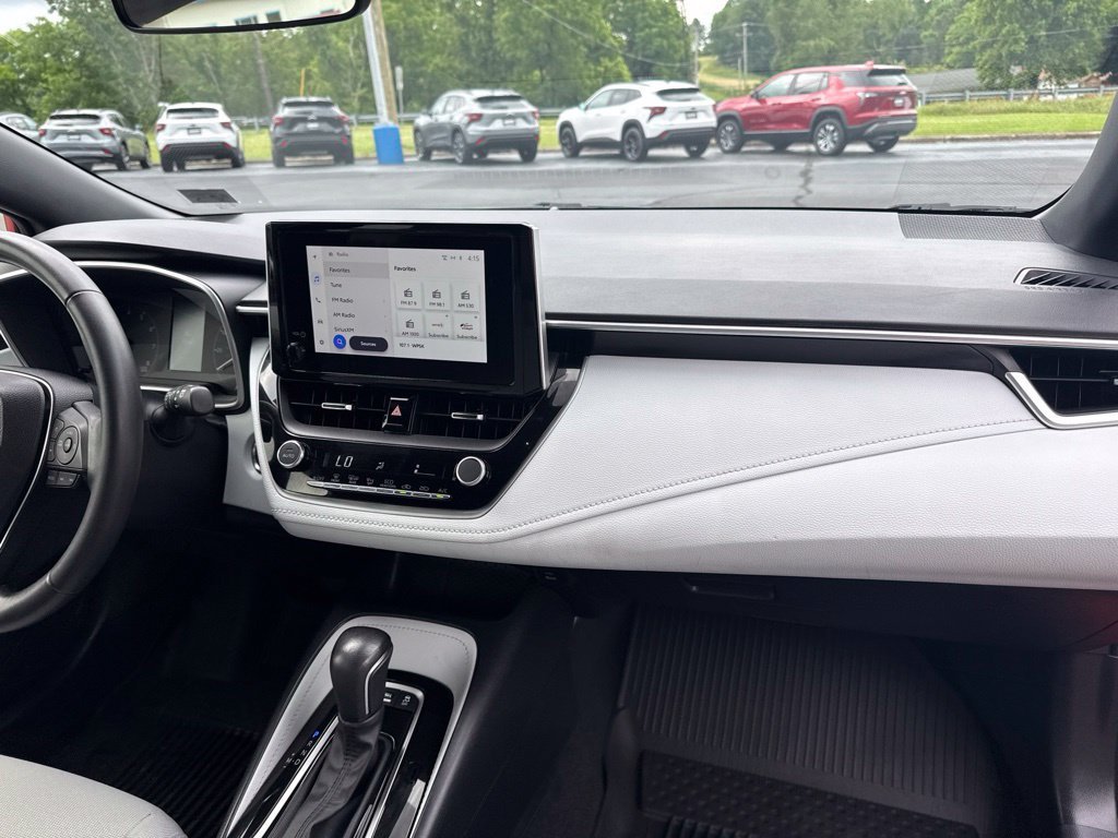 2024 Toyota Corolla Hatchback SE - Photo 39