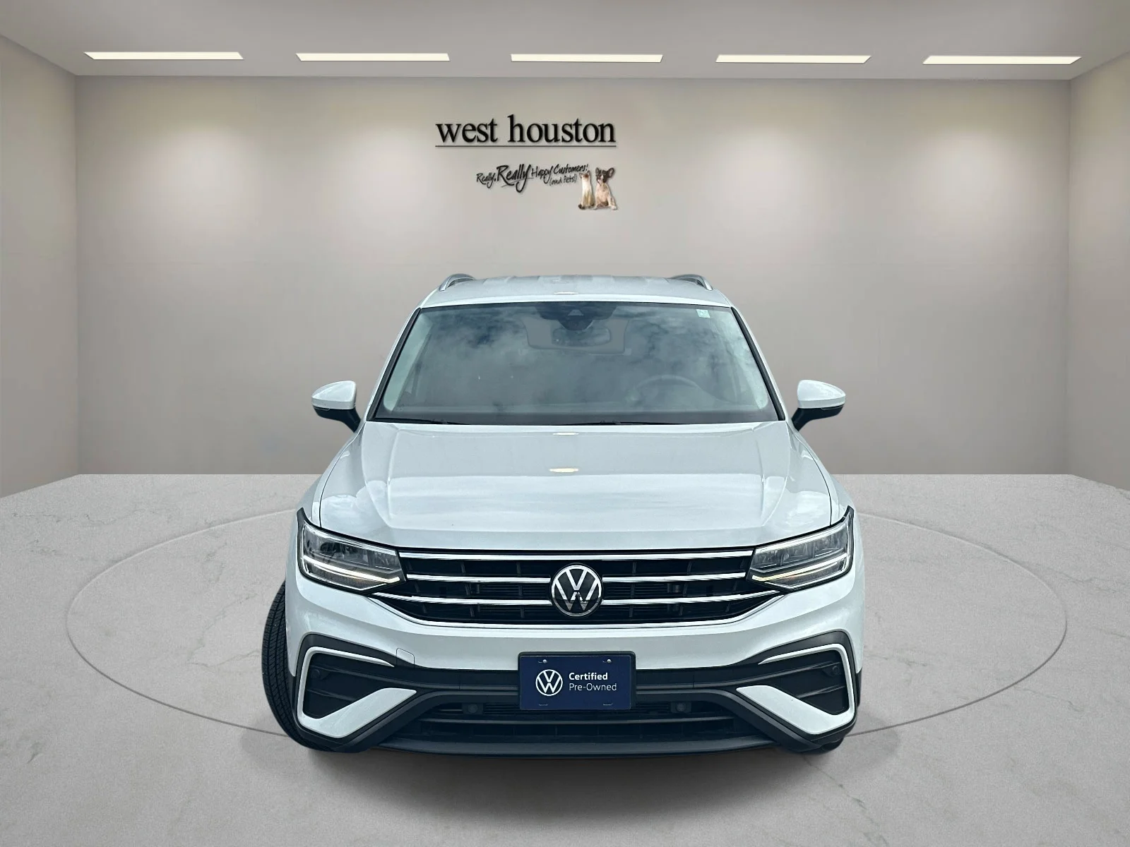 Certified Used 2023 White Volkswagen SE image 2