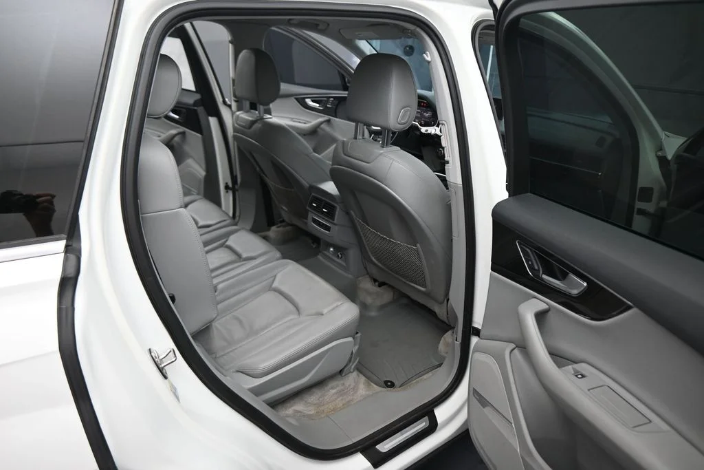 Used 2019  Audi 55 Premium image 45