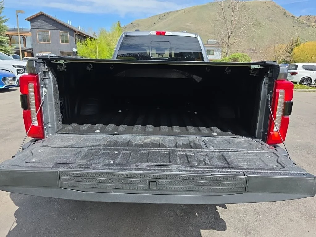 Used 2024 Gray Ford Lariat image 9