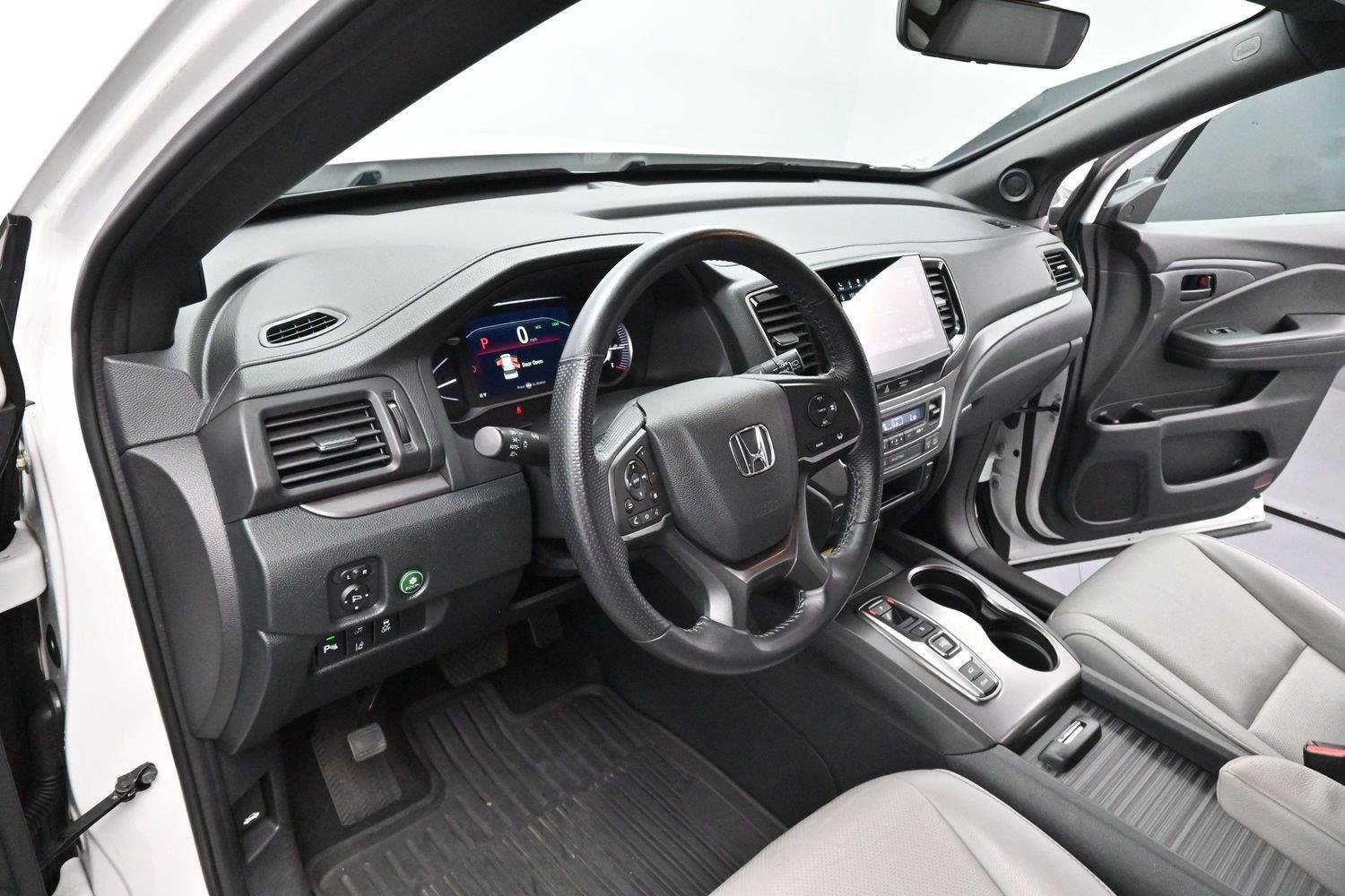 Used 2023 Platinum White Pearl Honda EX-L image 13