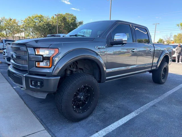 Used 2015 Gray Ford XLT w/HD Payload Pkg image 1