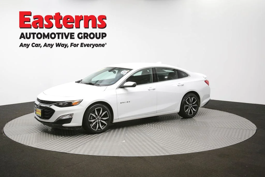 Used 2022 White Chevrolet RS image 53