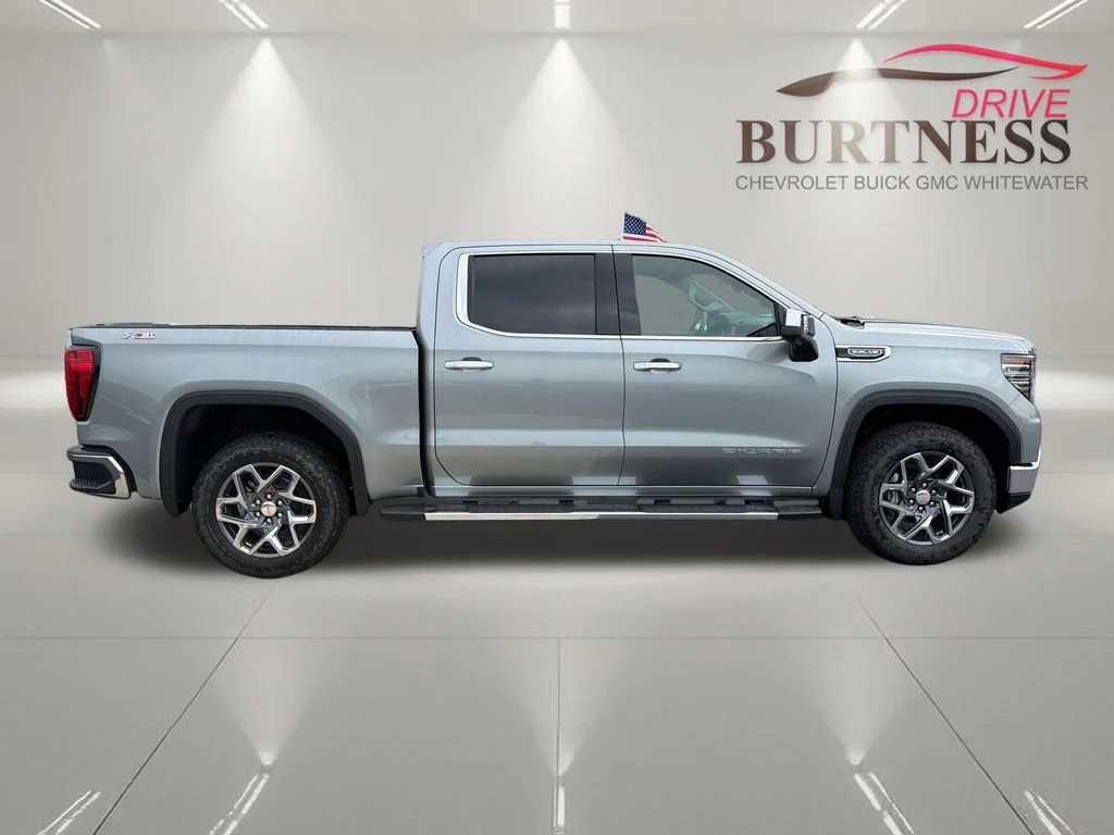 2026 GMC Sierra 1500 SLT - Photo 8