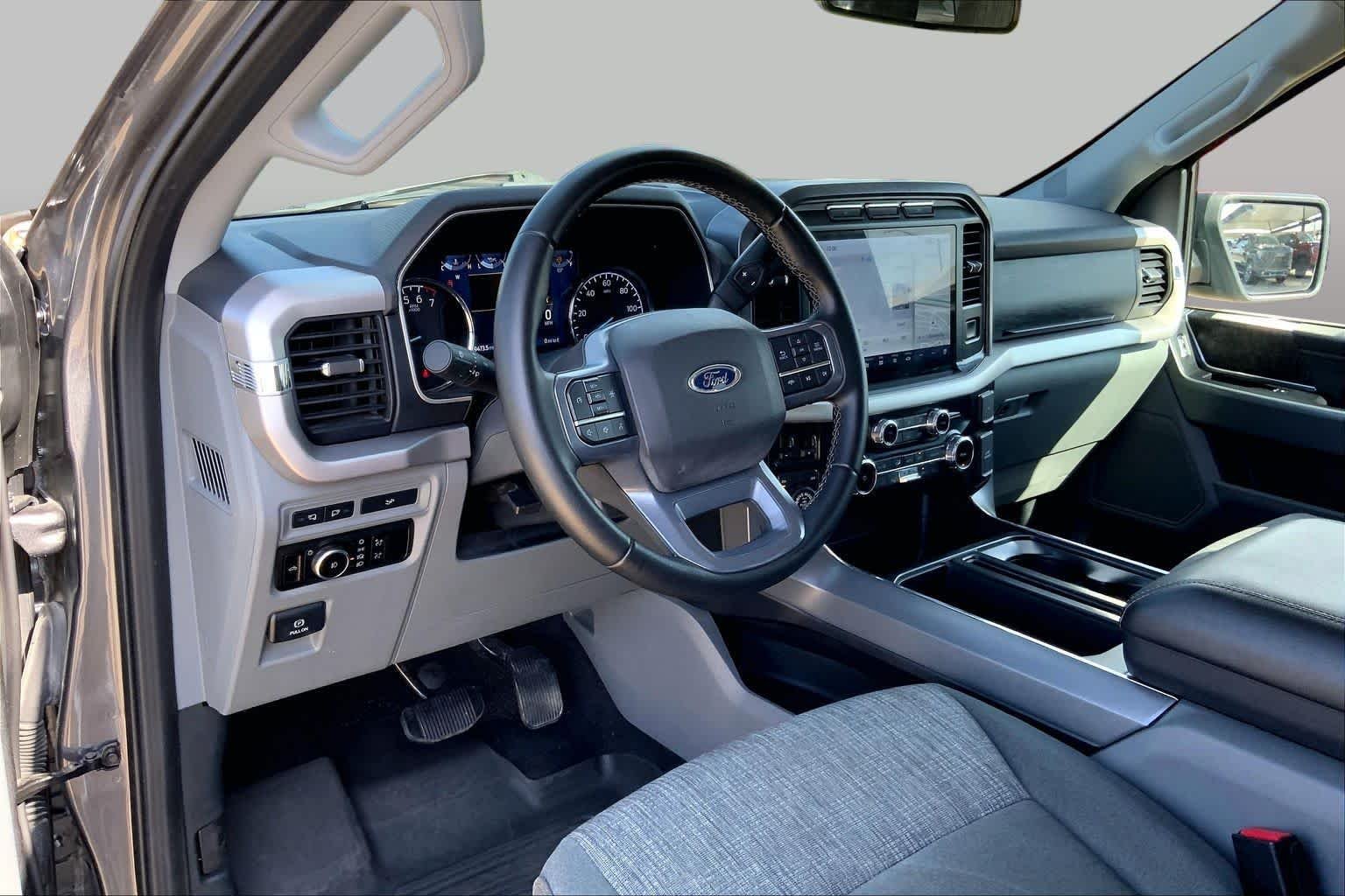 Used 2023 Carbonized Gray Metallic Ford XLT image 17