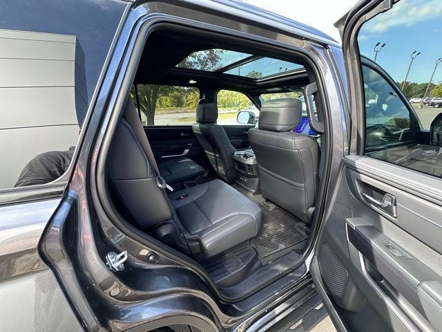 2025 Toyota Sequoia Platinum - Photo 13