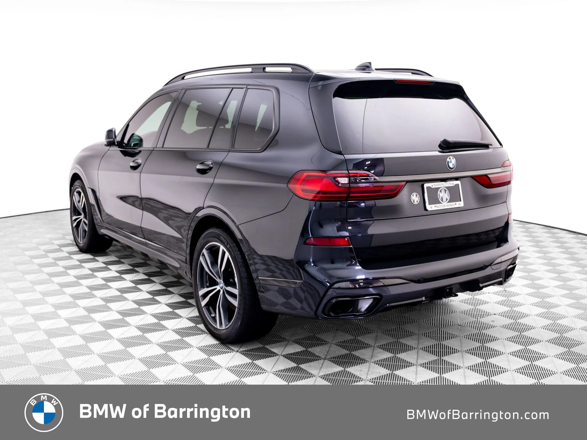 Used 2021 Black BMW xDrive40i image 3
