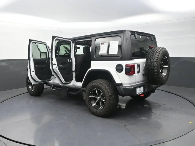 Used 2022 White Jeep Unlimited Rubicon image 33