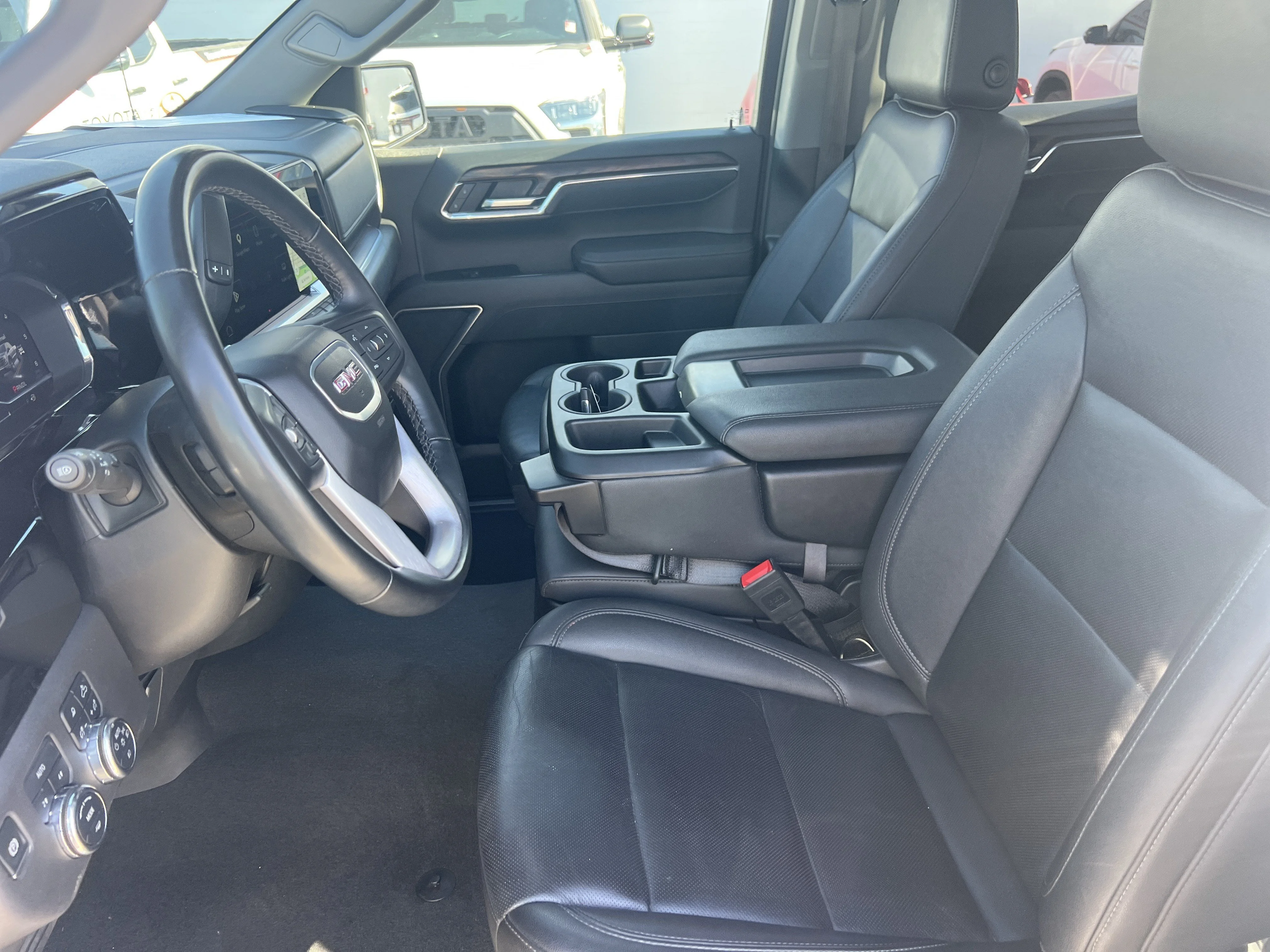 Used 2025 Summit White GMC SLT image 12