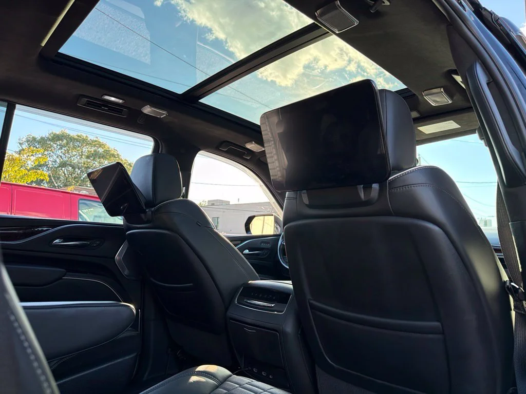 Used 2022 Black Cadillac Sport Platinum image 20