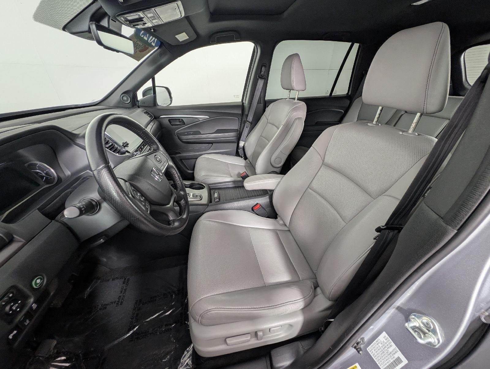 Used 2023 Lunar Silver Metallic Honda EX-L image 15