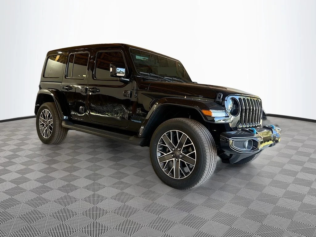 Used 2022 Black Jeep Unlimited Sahara 4xe image 4