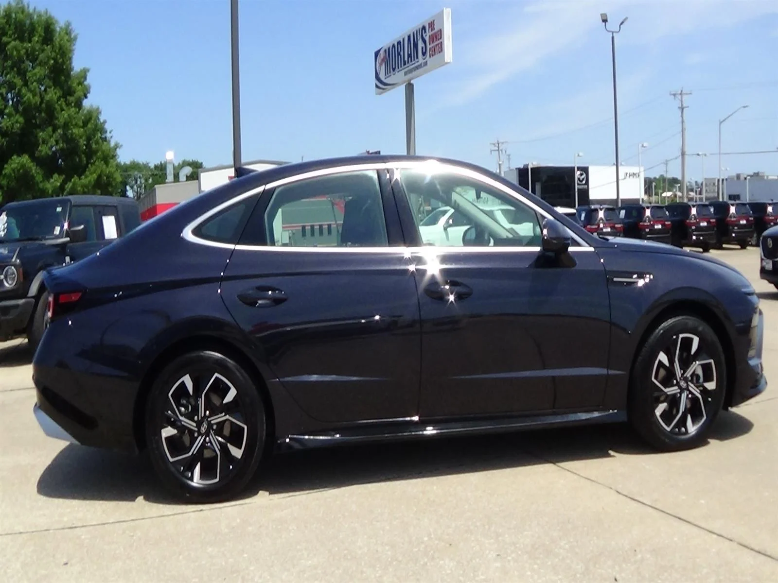 Used 2025 Carbon Blue Pearl (xb9) Hyundai SEL image 5